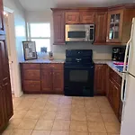 Private Villa With Outside Garden Walk To The Bay And Ringling Museum Minutes From Downtown